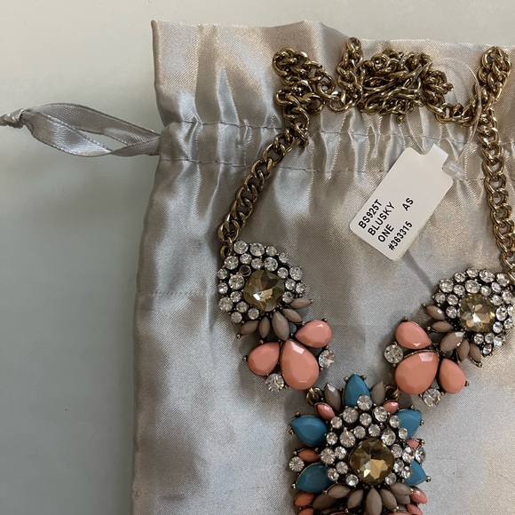 Statement Necklace pink blue crystals - Picture 5 of 5